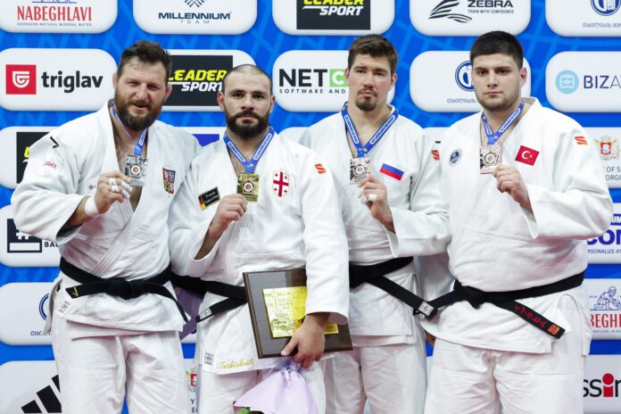 +100 kg: Tushishvili Gives Tbilisi a Final Triumph